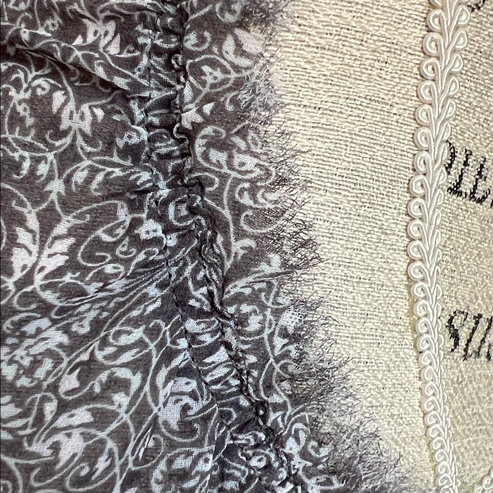 Armani Exchange Gray Flowy Patterned Sleeveless S… - image 5